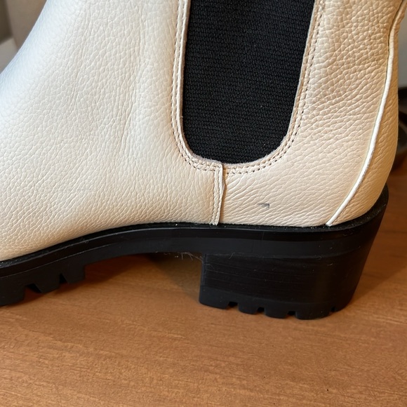 Karl Lagerfeld Paris size 7 booties - Picture 4 of 4